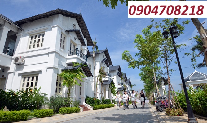 giá vé vào vườn vua