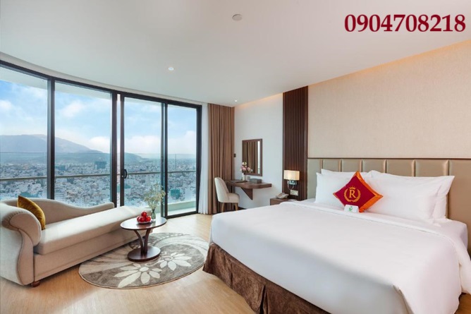 regalia gold hotel