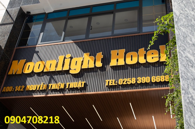 khách sạn moonlight bay nha trang